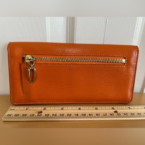 TUSK Madison Gusseted Leather Wallet Orange - Picture 2 of 10